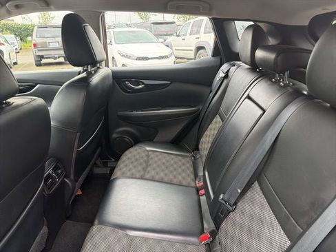 Used 2022 Nissan Rogue Sport SV w/ Technology Package AWD/4WD image 26