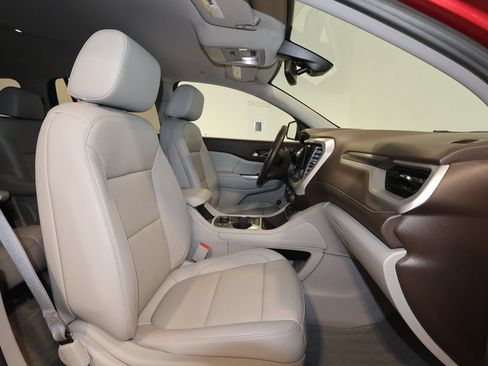 Used 2020 GMC Acadia SLT w/ Driver Alert Package II AWD/4WD image 18