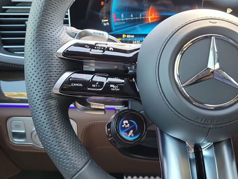 New 2026 Mercedes-Benz GLE 63 AMG S image 32