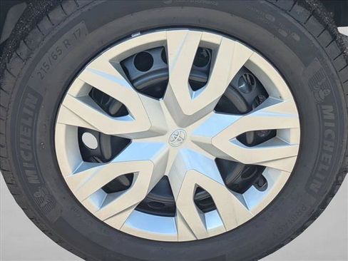 Used 2026 Toyota Corolla Cross L FWD image 14
