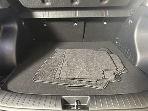 Certified 2025 Hyundai Kona SEL AWD/4WD image 29