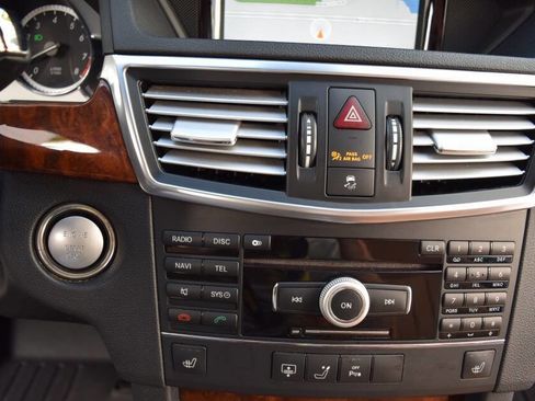 Used 2010 Mercedes-Benz E 350 4MATIC Sedan image 62