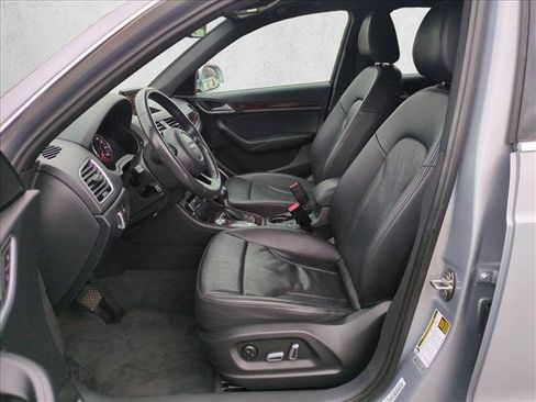 Used 2018 Audi Q3 2.0T Premium Plus w/ Premium Plus Package image 24