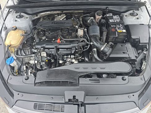 Used 2023 Kia K5 GT-Line w/ GT-Line Premium Package image 10