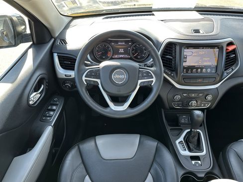 Used 2014 Jeep Cherokee Limited w/ Luxury Group image 26