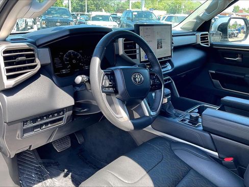 Used 2024 Toyota Tundra Limited AWD/4WD image 13