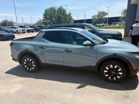 Certified 2025 Hyundai Santa Cruz SEL AWD/4WD image 4