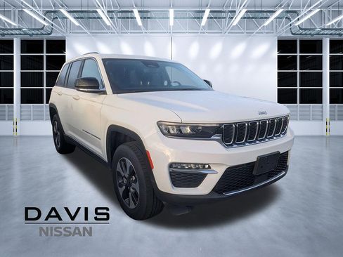 Used 2024 Jeep Grand Cherokee Limited 4xe AWD/4WD image 1