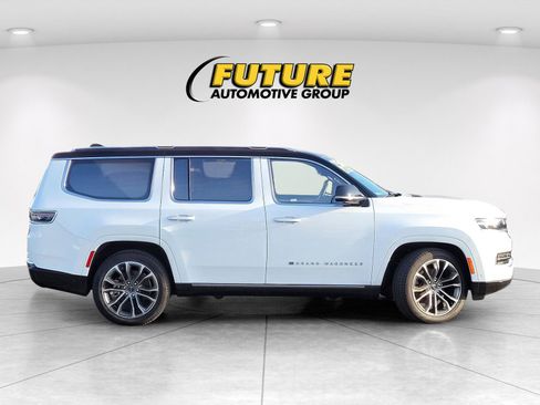 New 2023 Jeep Grand Wagoneer Series III image 6