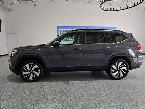 New 2026 Volkswagen Atlas SE FWD image 6