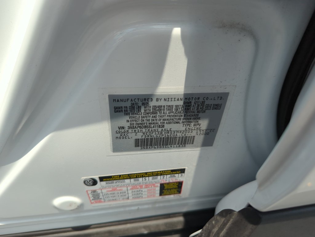 Certified 2025 Nissan Kicks SR AWD/4WD image 48