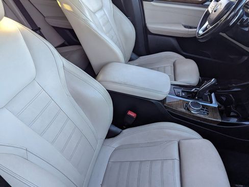 Used 2019 BMW X3 sDrive30i image 11