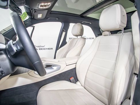 Used 2025 Mercedes-Benz GLE 580 4MATIC image 37