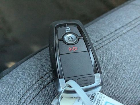 New 2025 Ford Bronco 4-Door image 28