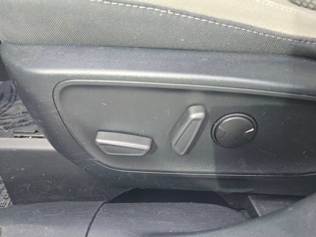 Used 2020 Ford Escape SE FWD image 17