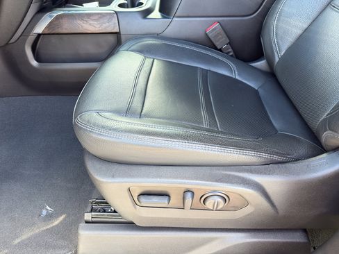 Used 2023 GMC Sierra 2500 Denali w/ Denali Ultimate Package image 14