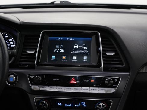 Used 2018 Hyundai Sonata Sport FWD image 15