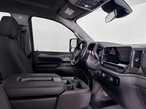 Used 2024 Chevrolet Silverado 2500 LT image 35