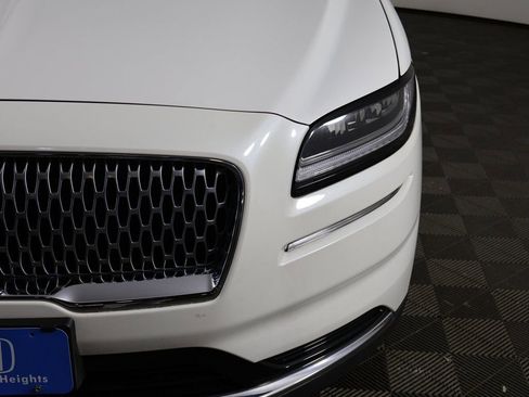 Used 2022 Lincoln Nautilus AWD image 12