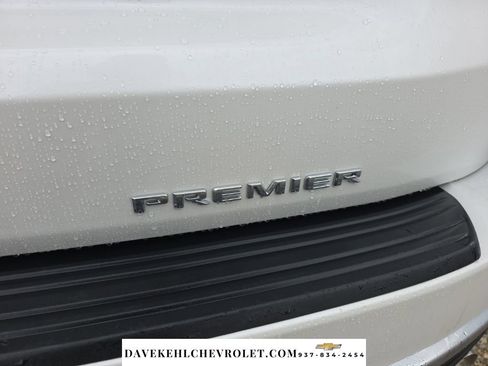 Used 2024 Chevrolet Suburban Premier AWD/4WD image 44