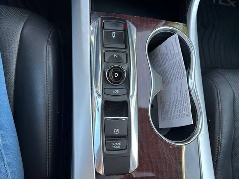 Used 2017 Acura TLX V6 w/ Technology Package FWD image 28