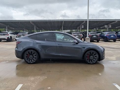 Used 2022 Tesla Model Y Performance AWD/4WD image 4