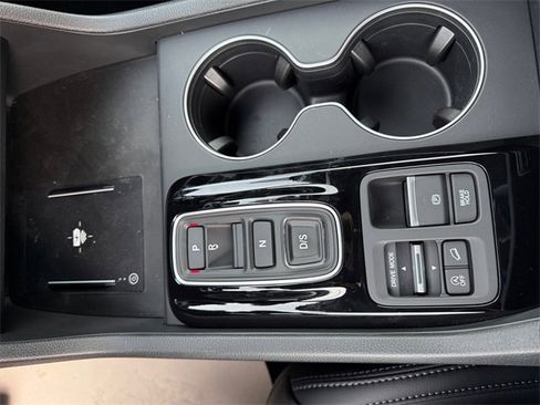 Certified 2025 Honda Pilot EX-L image 22