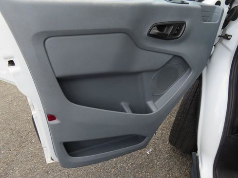Used 2018 Ford Transit 250 148 Medium Roof RWD image 10