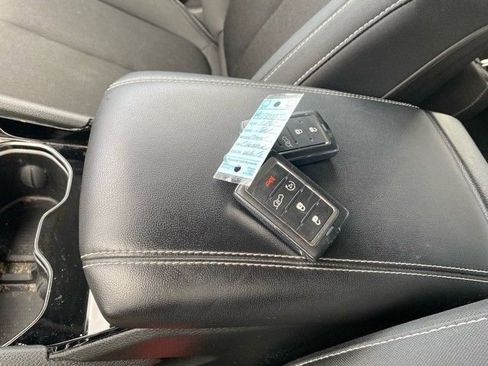 Used 2023 Jeep Grand Cherokee Laredo w/ Luxury Tech Group I image 30