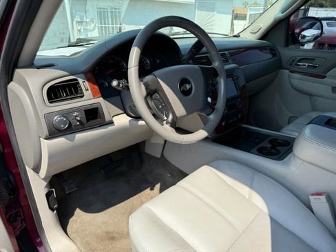 Used 2010 Chevrolet Tahoe LT w/ Luxury Package image 25