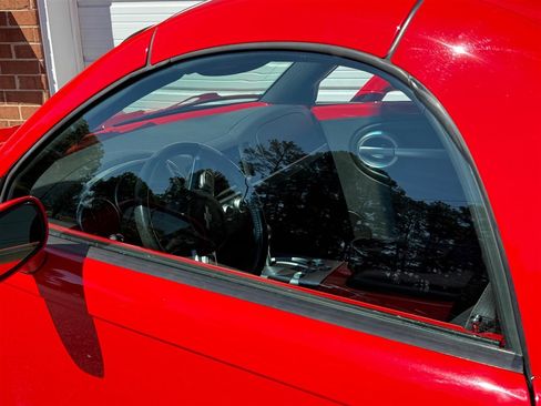 Used 2004 Chevrolet SSR w/ Preferred Equipment Group image 6