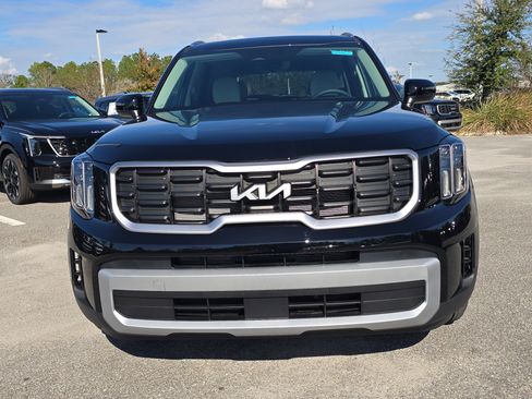 New 2025 Kia Telluride S image 3