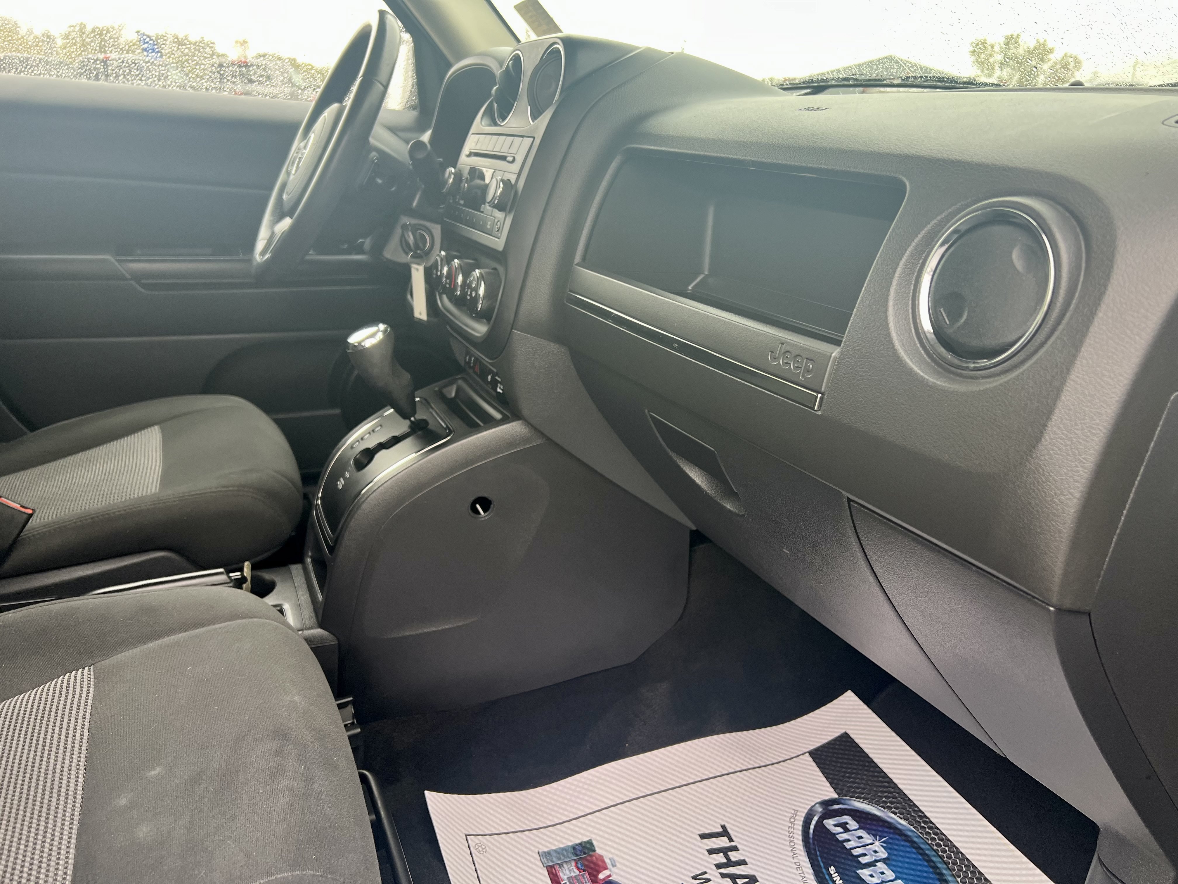 Used 2016 Jeep Patriot Latitude AWD/4WD image 17