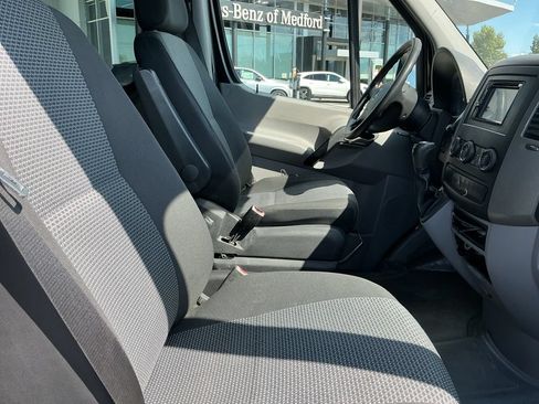 Used 2013 Mercedes-Benz Sprinter 2500 image 17