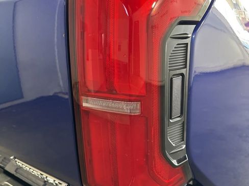 Used 2025 Toyota Tacoma TRD Off-Road image 18