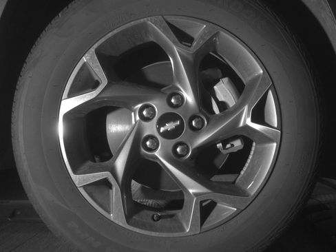 Used 2025 Chevrolet Trax LT image 13