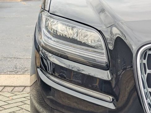 Certified 2022 Lincoln Nautilus FWD w/ Premium Package image 10