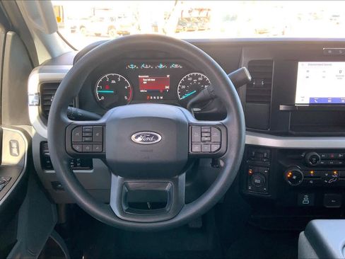 Certified 2025 Ford F250 XL w/ STX Appearance Package image 5