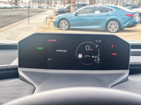 New 2026 Toyota C-HR AWD/4WD image 27