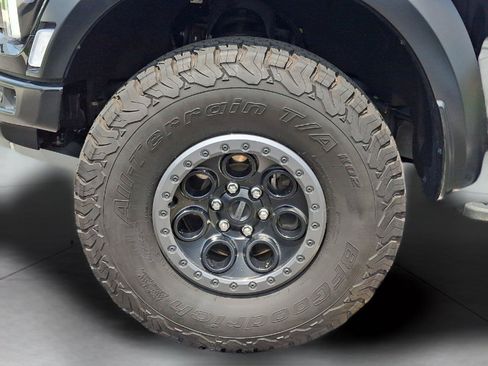 Certified 2025 Ford F150 Raptor AWD/4WD image 9