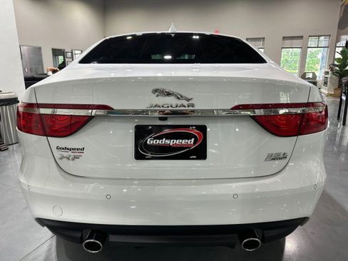 Used 2017 Jaguar XF Prestige AWD/4WD image 25