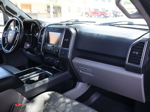 Used 2019 Ford F150 XLT w/ Equipment Group 302A Luxury AWD/4WD image 17