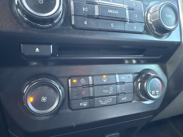 Used 2015 Ford F150 XLT w/ Equipment Group 302A Luxury AWD/4WD image 17