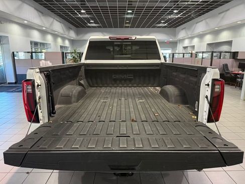 Certified 2024 GMC Sierra 2500 SLT w/ SLT Premium Package image 9