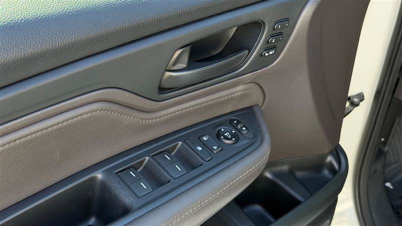 Used 2018 Honda Odyssey Touring image 22