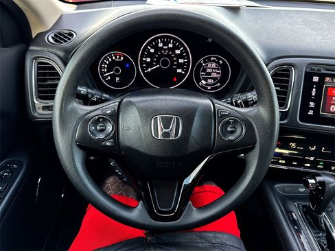 Used 2017 Honda HR-V EX image 14