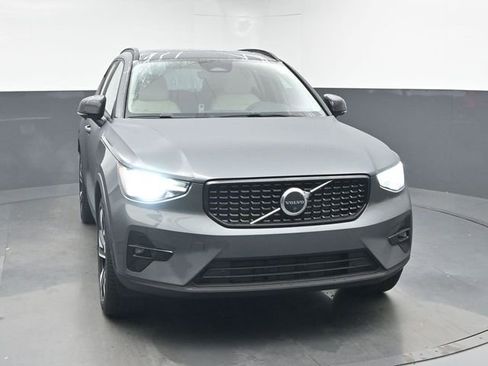New 2026 Volvo XC40 B5 Ultra w/ Climate Package image 2
