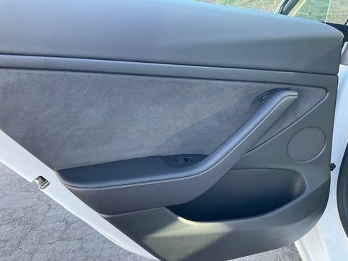 Used 2023 Tesla Model 3 Standard Range RWD image 32