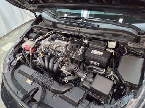 Used 2020 Toyota Corolla LE FWD image 8