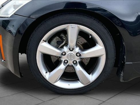 Used 2008 Nissan 350Z Touring RWD image 10
